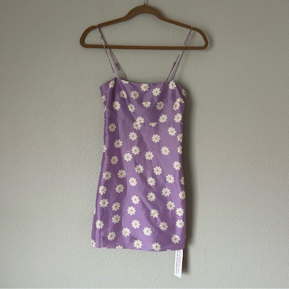 ⭐️NWT Realisation Par Christy Dress in As if Purple Floral⭐️ - Picture 3 of 9